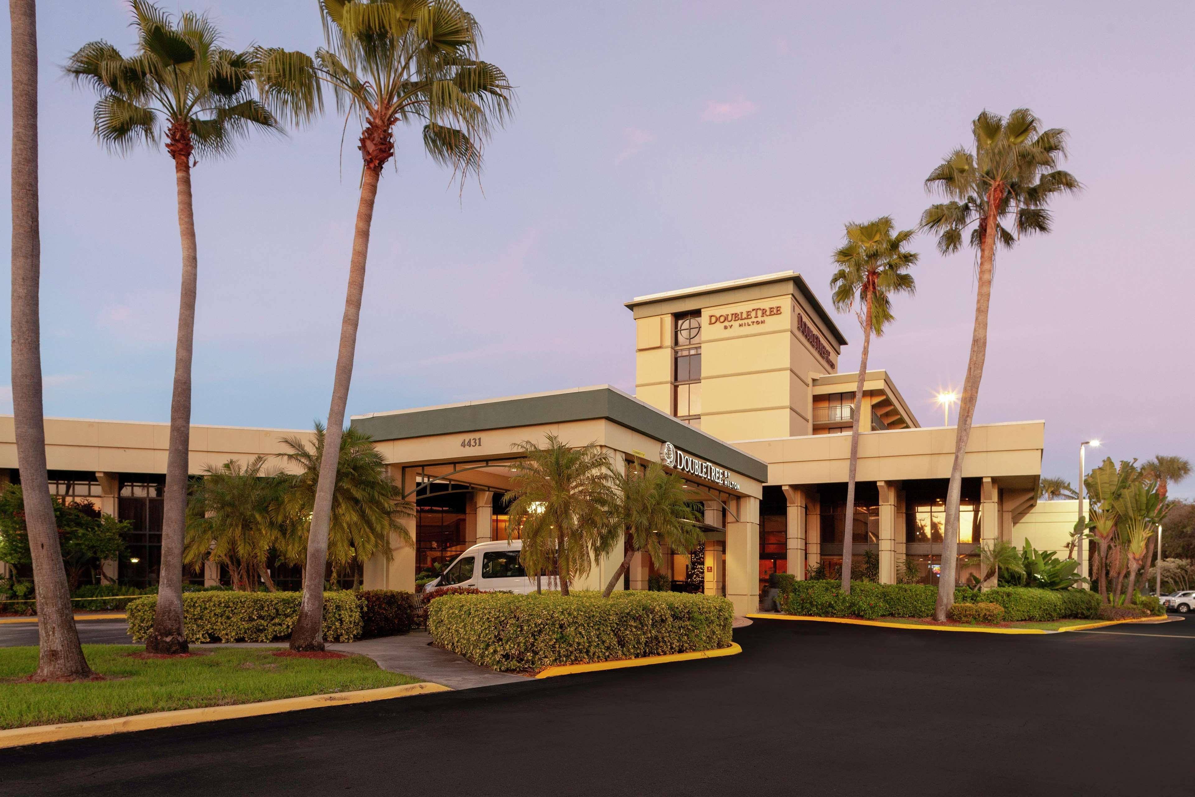 Doubletree By Hilton Palm Beach Gardens Esterno foto